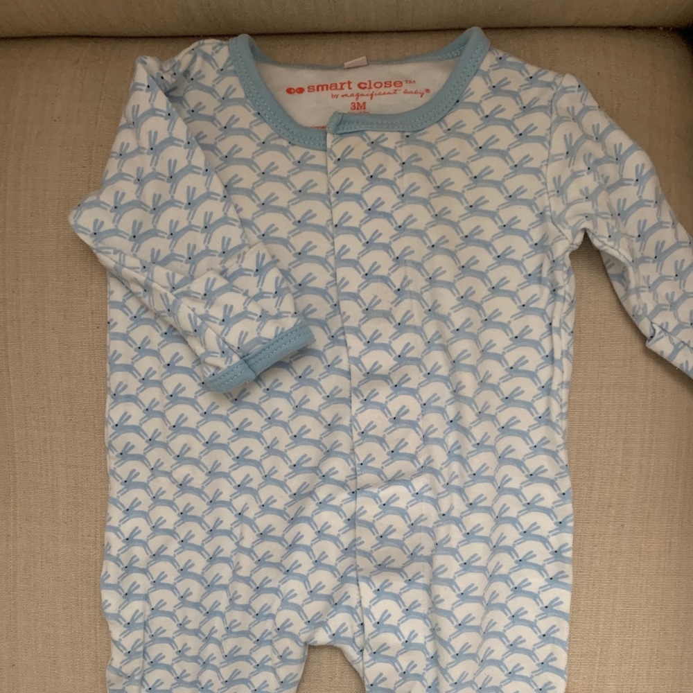 Magnificent baby magnetic pajamas